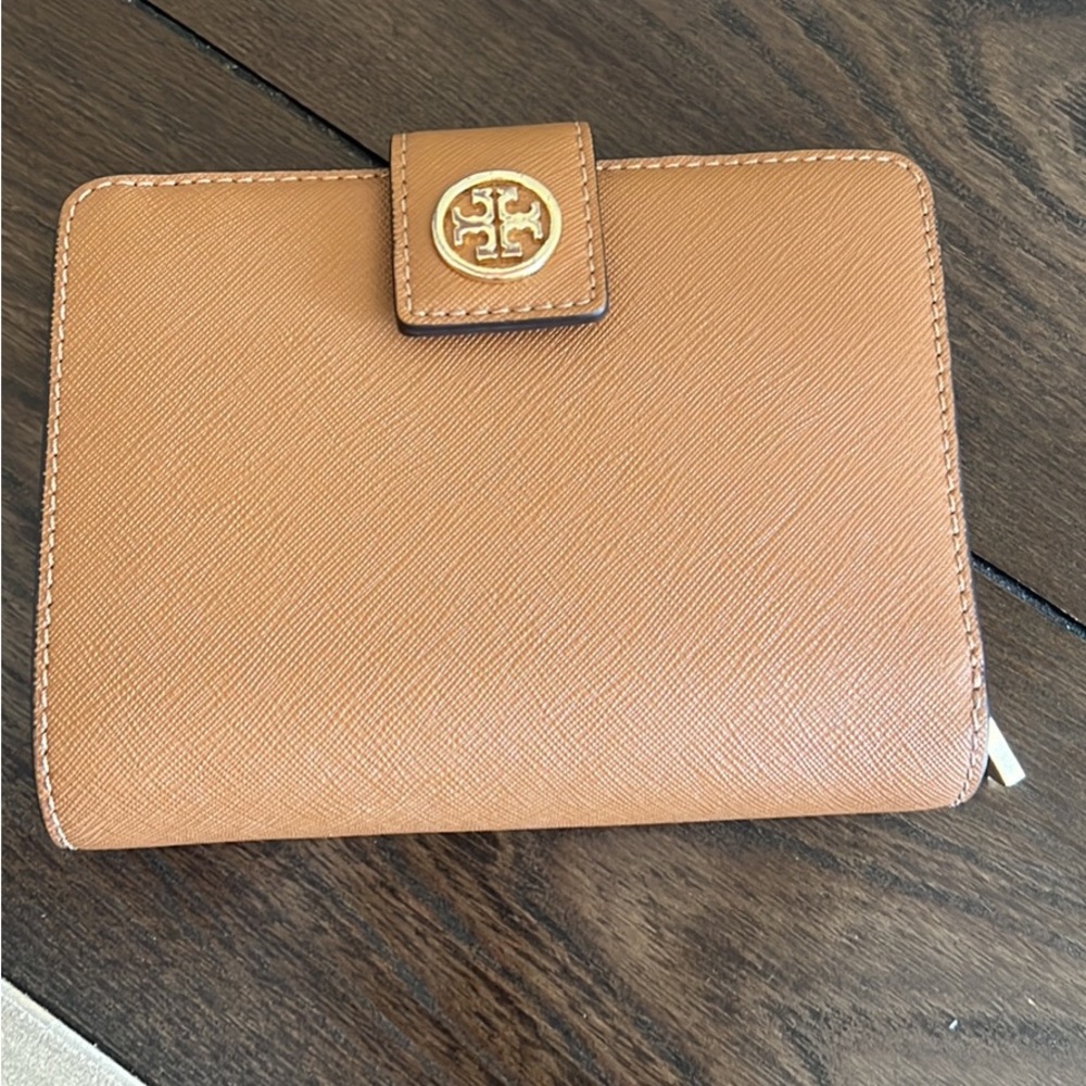 Tory Burch Wallet